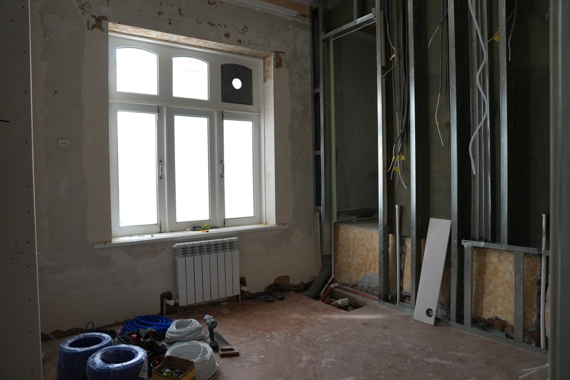 New partition framing that created the private rooms