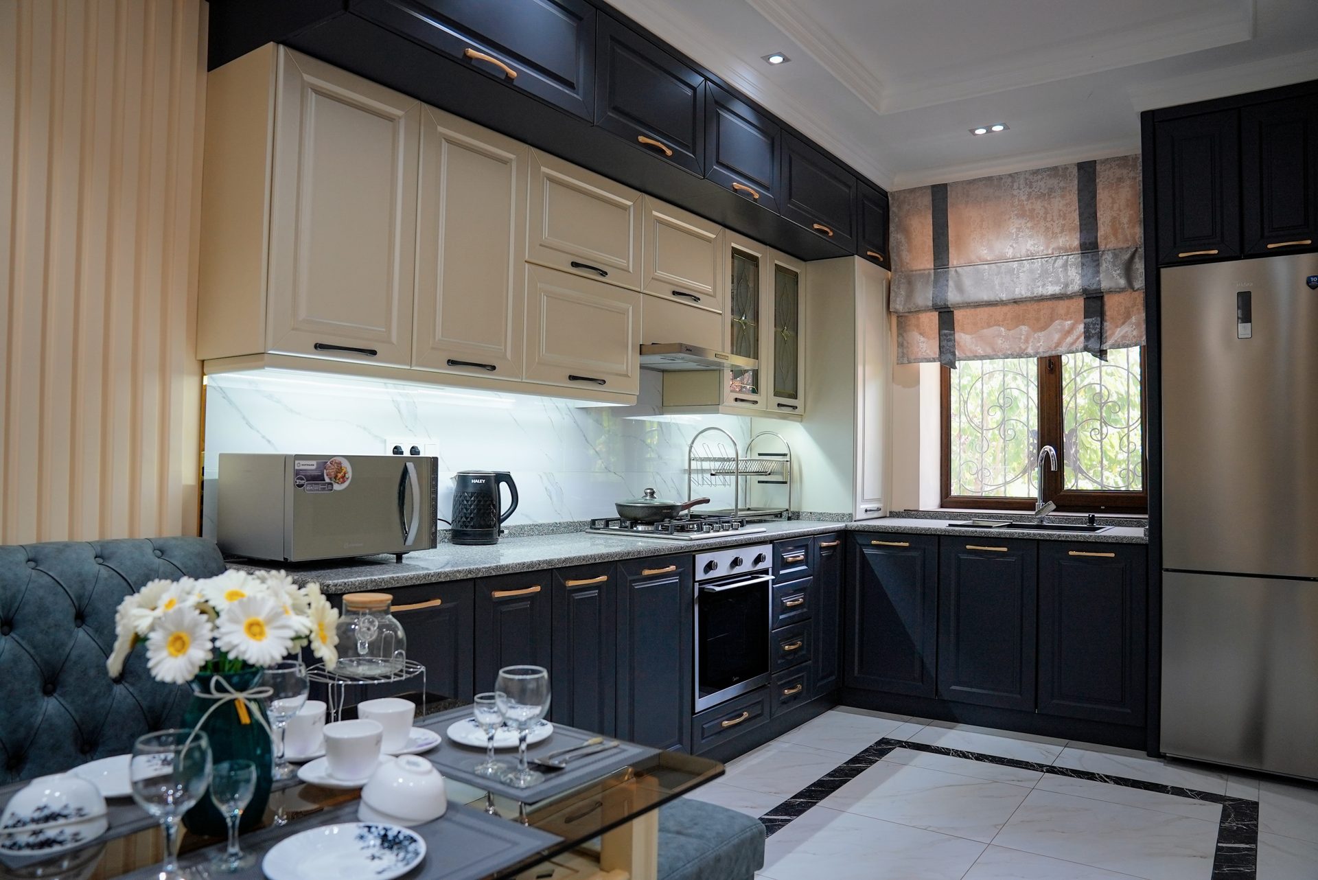 Learmara Luxury Residence — 3